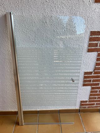 Mampara baño, marca Nesguel. Muy buen estado.