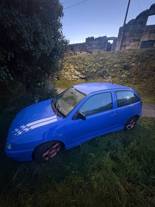 SEAT  IBIZA 1.6 gasolina