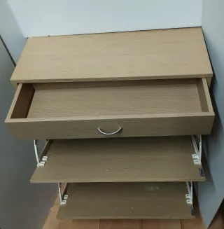 Zapatero de madera color roble