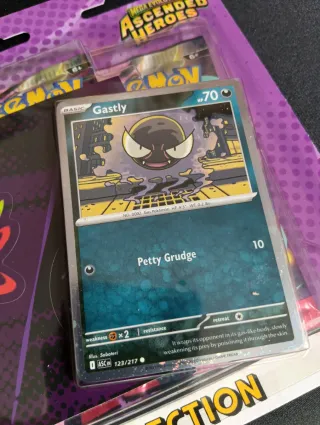 Blíster 3 sobres Pokémon Héroes Ascendentes INGLÉS