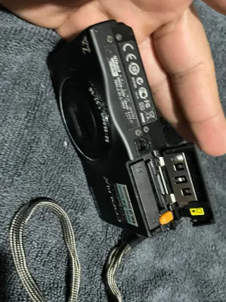 Cámara Nikon COOLPIX 16MP Zoom 7x