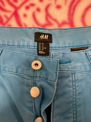 Se Vende Pantalón Corto Azul Claro H&M
