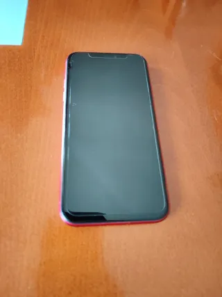 iPhone 11 Rojo 64 GB