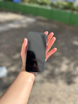 iPhone 13 azul como nuevo