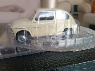 Coche Colección Seat 600 D