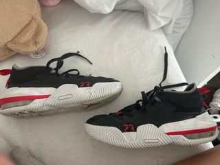 Zapatillas Jordan Baloncesto Negras Rojas