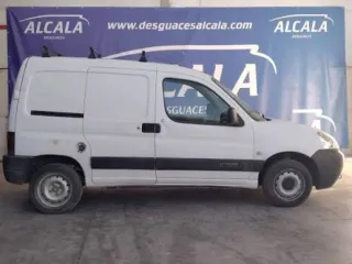 Moldura Izquierda delantera Berlingo/Partner