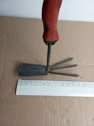 Azada - Rastrillo de Jardín