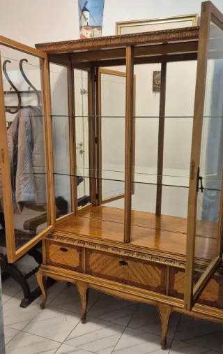 Vitrina expositor lejas cristal cajon llave espejo