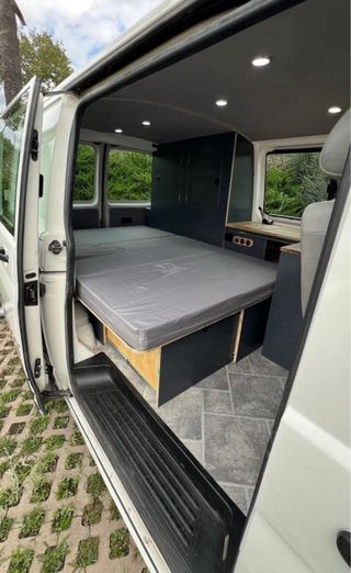 Volkswagen Transporter T5 2006