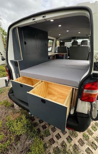 Volkswagen Transporter T5 2006