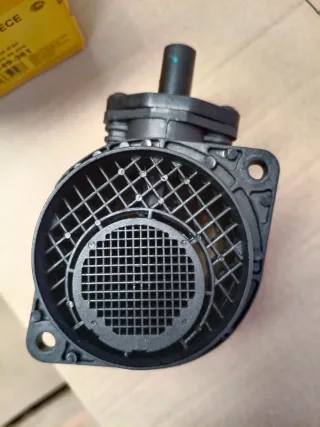 HELLA 8ET 009 149-361 Medidor de Masa de Aire