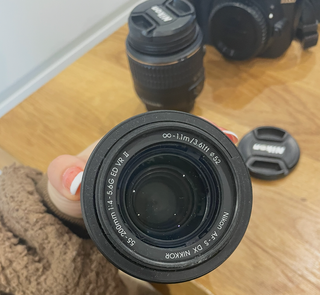 Cámara Nikon D3300 DSLR Kit Completo