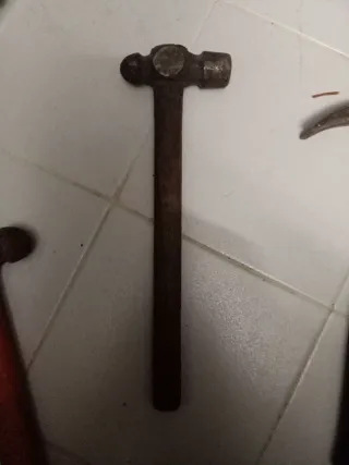 •LOTE DE 3 MARTILLOS