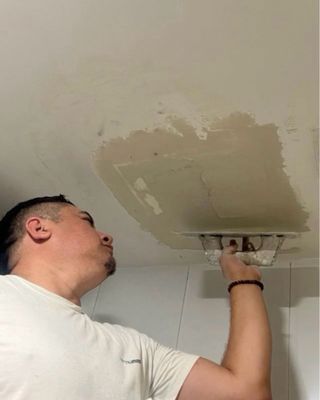 Reformas/ cambio de bañera/ fontaneria/ yeso/ etc