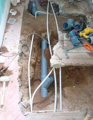 Reformas/ cambio de bañera/ fontaneria/ yeso/ etc