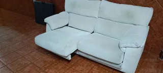 Conjunto de sofás de tres plazas