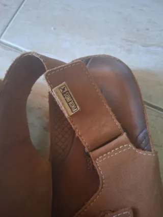 Sandalias Pikolinos.