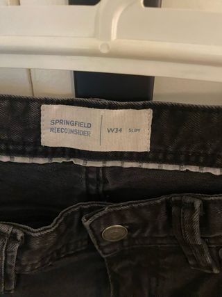 Pantalón vaquero Springfield negro hombre. Slim.