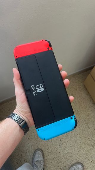 Nintendo Switch OLED Roja y Blanca