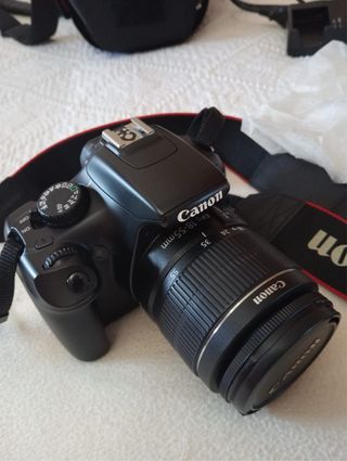 Camara canon EOS 1100D
