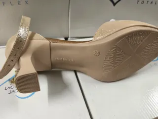 Zapatos DESIREE Beige/Dorado Talla /38