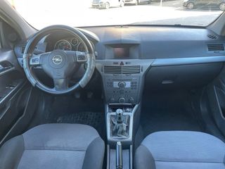 Opel Astra 2004