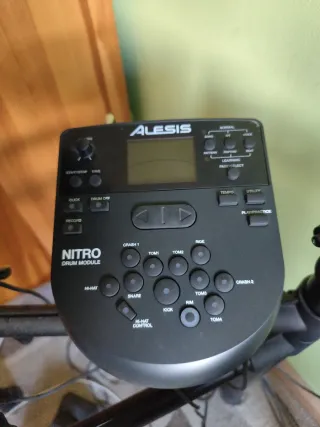 Batería Electrónica Alesis Nitro drum
