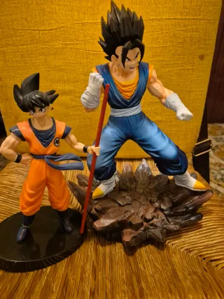Action Figure Vegeta + Goku