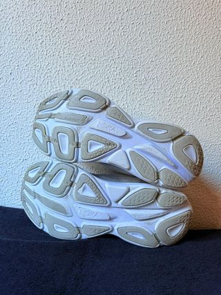 Hoka Bondi 8 Max Beige Naranja