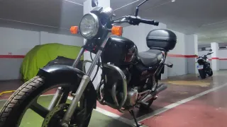 Honda CB 250 Naked Negra