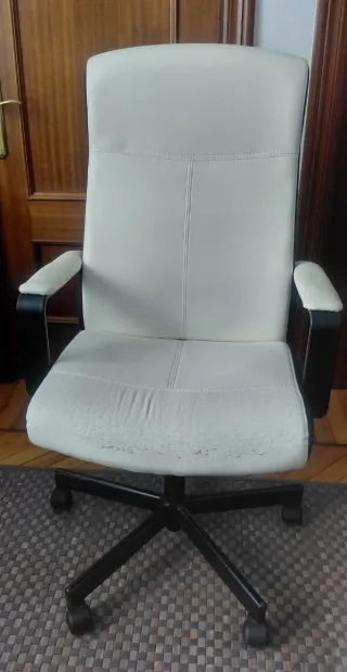 Silla escritorio blanca