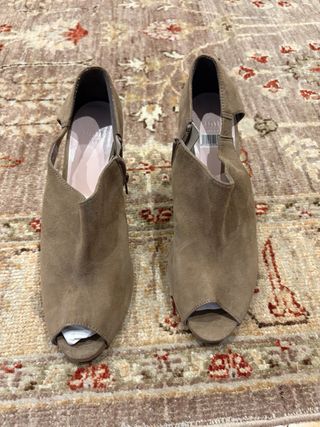 Zapatos piel UNIT peep toes Talla 40