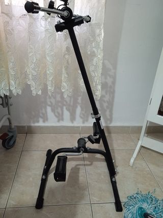 Bicicleta estática manos y pies