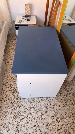 Mueble de tv antiguo en buen estado