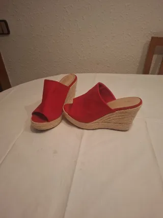 Sandalias cuña rojas