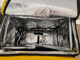 Mochila Glovo Azul y Amarilla