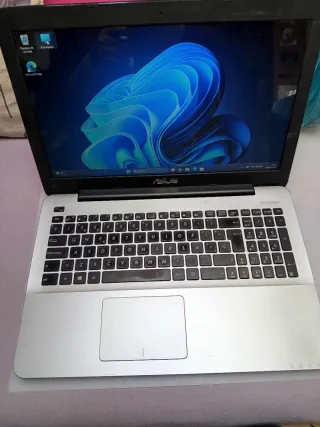 Portátil Asus i5 RAM 8GB Nvidia 2 GB