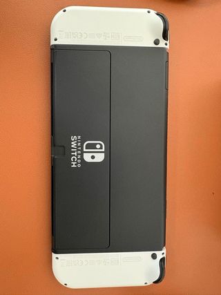 Nintendo Switch OLED Blanca y Negra