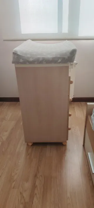 Cambiador bebe bañera Micuna madera con estrellas