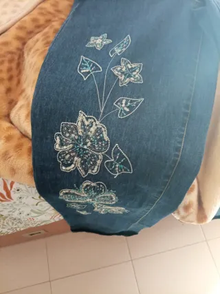 Pantalón vaquero punto Roma