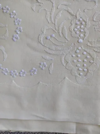 Juego de sabanas bordado a mano