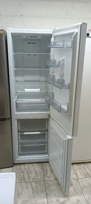 NEVERA COMBI TEKA NO FROST ENERGÍA A +