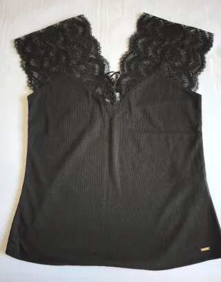 Camiseta negra encaje, XS, Morgan