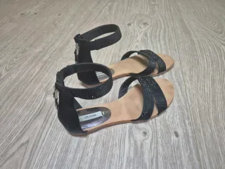 Sandalo guess
