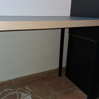 Escritorio marca IKEA modelo ALEX + cajoneras