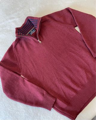 Jersey , color burdeos , talle M,marca green coast