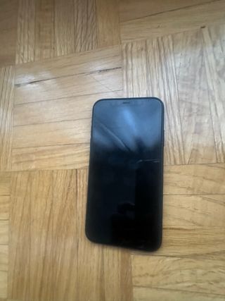 iPhone 11 128G Batería 70%