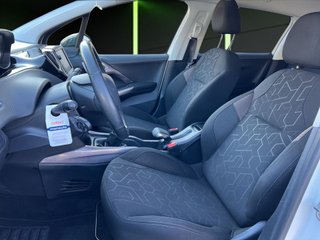 Peugeot 2008 BlueHDi 100 Style 73 kW (100 CV)