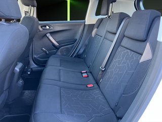 Peugeot 2008 BlueHDi 100 Style 73 kW (100 CV)